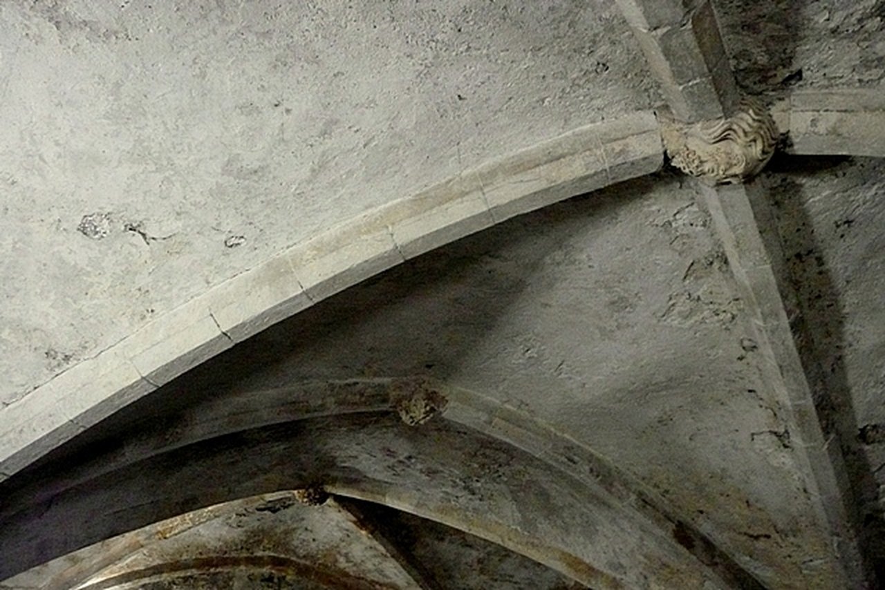 Ribbed medieval vaulting in The Undercroft, Southampton